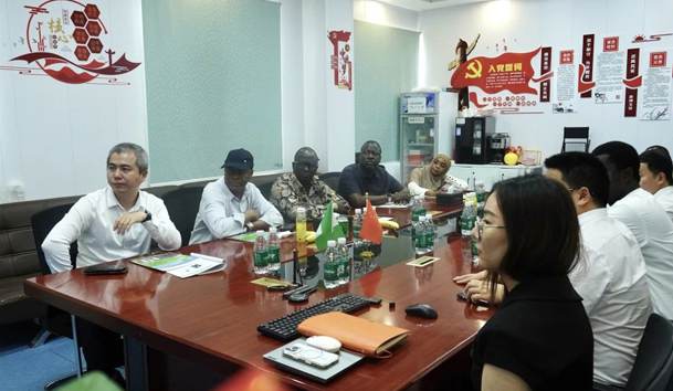 立足中国，链接世界｜尼日利亚合作伙伴来访优越会总部，共促中非能源升级(图2)