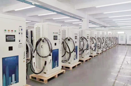 为什么新能源汽车充电桩采用交流充电桩？(图1)